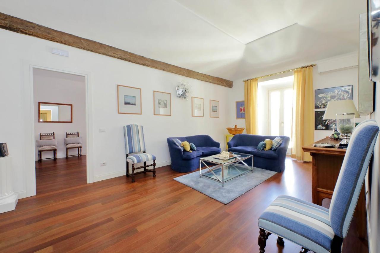 Apartmán Ych-Penthouse Fiammetta A Piazza Navona Řím Exteriér fotografie