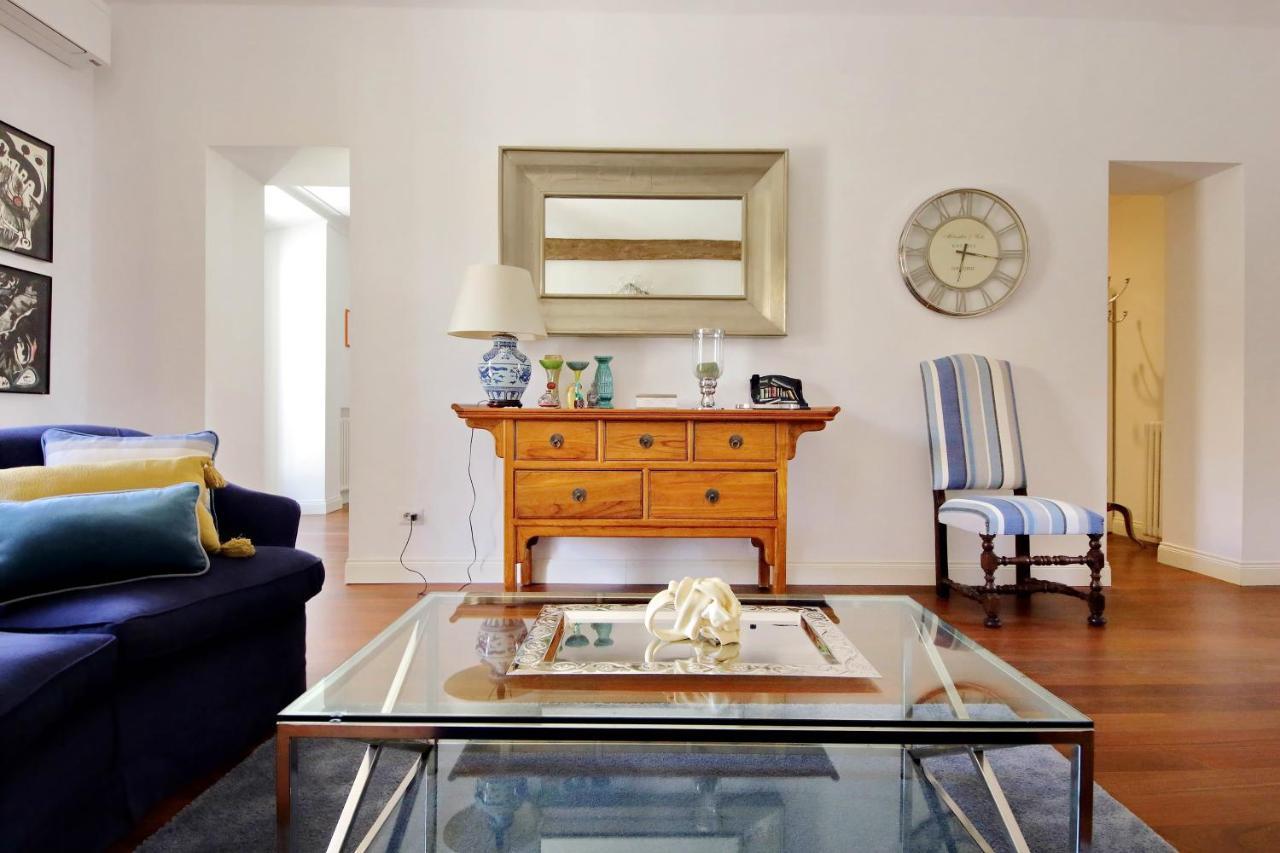 Apartmán Ych-Penthouse Fiammetta A Piazza Navona Řím Exteriér fotografie